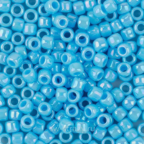 Бисер круглый 8/0 #0403 Непрозрачный радужный голубая бирюза
