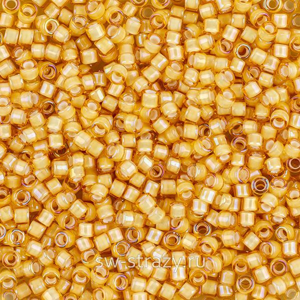Бисер Treasures 11/0 #0948 Кремово-желтый