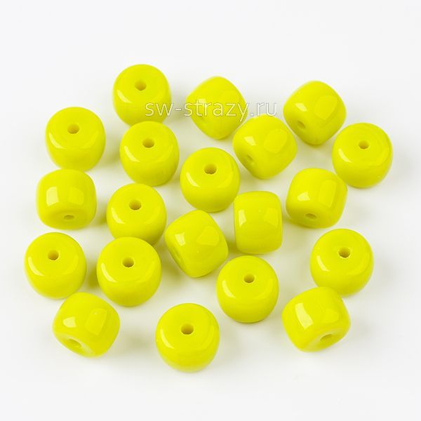 Бусины стеклянные 8,5х6 мм желто-зеленый*